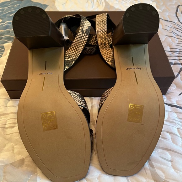 NWOT - Dolce Vita Nala Block Heel Sandals - Picture 4 of 7